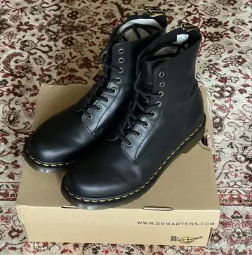 Dr. Martens 1460 PASCAL UK9