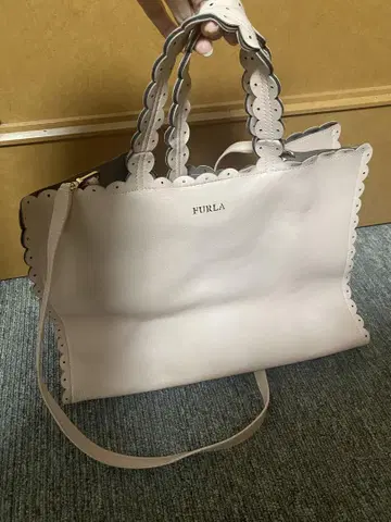 FURLA 레이스 컷 귀여운 2way 백