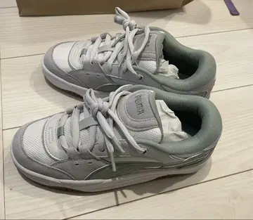 PUMA 그레이/민트 스니커즈