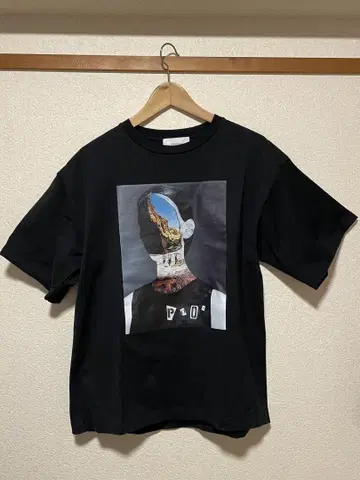 STUDIOUS ORANGE POOPLE 그래픽 TEE