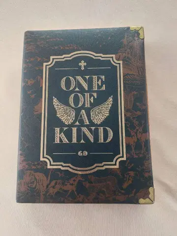 G-DRAGON ONE OF A KIND CD