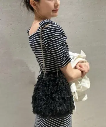 SNIDEL 스나이델 페더라이크 백 가방