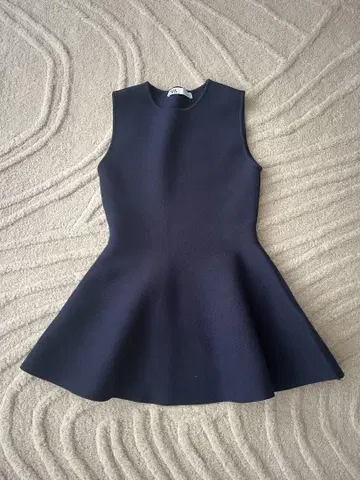 ZARA 자라 페플럼 니트탑 사이즈 S