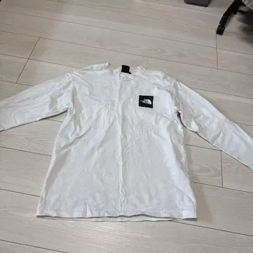 THE NORTH FACE 화이트 긴팔 셔츠