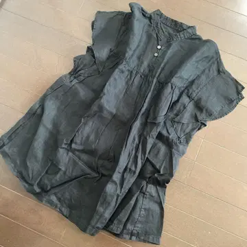 새상품급 네스트로브 라미 스탠드 넥 개더 블라우스 블랙