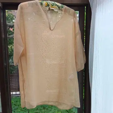 린넨 라이크 V넥 시어 블라우스 폴리에스테르 100%