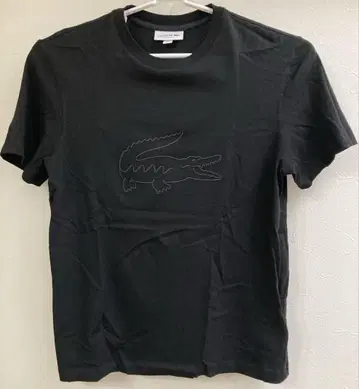 새상품급 Lacoste 블랙 T셔츠 US 사이즈 M