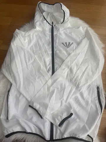 JINGER 윈드 자켓 엘도레소