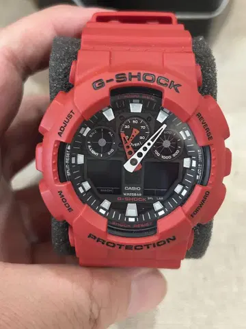 G-SHOCK GA100B-4AER 빨간색 새상품급 배터리 방전