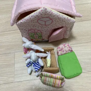 오스카 앤 엘렌 토끼의 집