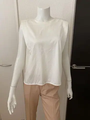아뉴앙스 화이트 슬리브리스 상의 블라우스 예쁜 캐주얼