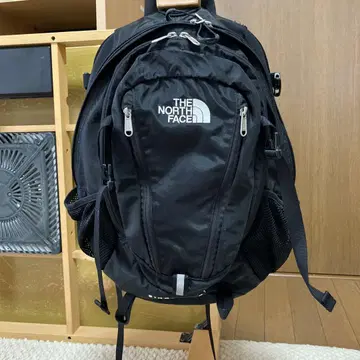THE NORTH FACE 블랙 백팩