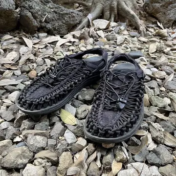 킨 KEEN 유니크 샌들 27cm 블랙 검정 남성용