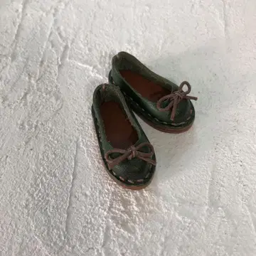 브라이스 아웃핏 가죽 신발 작가님