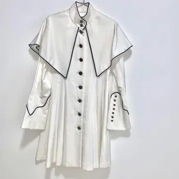 atelier boz 케이프 스타일 화이트 자켓