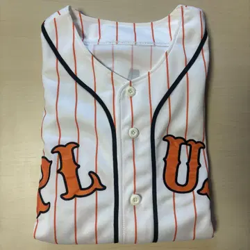 AAA 니시지마 타카히로 2019년 라이브 유니폼