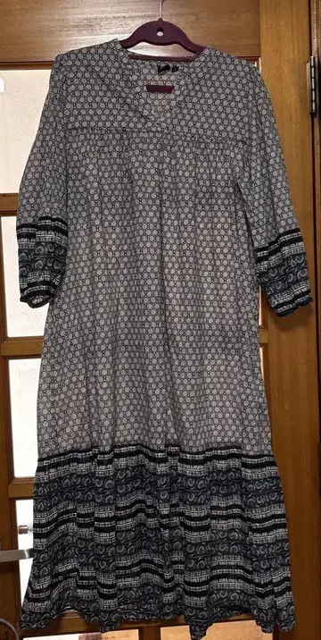 귀여운 보헤미안풍 원피스 ANNA SUI & UNIQLO 콜라보
