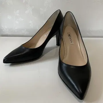 DIANA 가죽 포인티드 펌프스 블랙 24.5cm