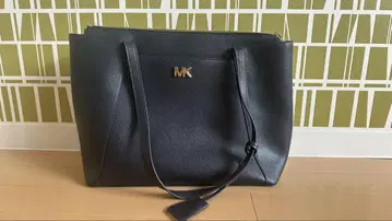 MK 네이비 토트백