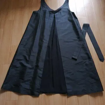 Spick and Span 블랙 슬리브리스 A 라인 원피스