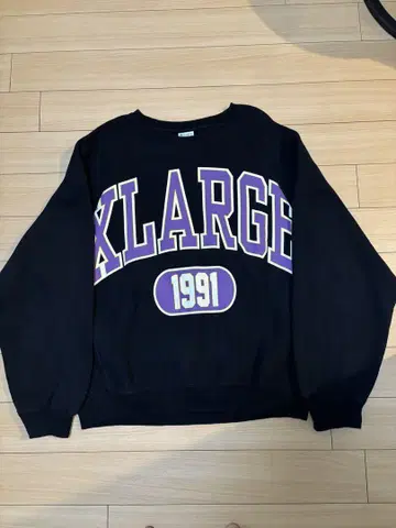 XLARGE x champion 콜라보 맨투맨