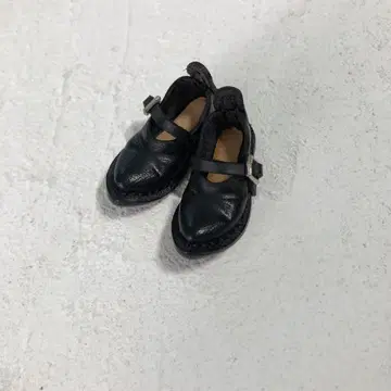 브라이스 아웃핏 블랙 신발