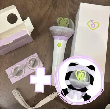 iu 아이유 응원봉 엠블럼 케이프 3