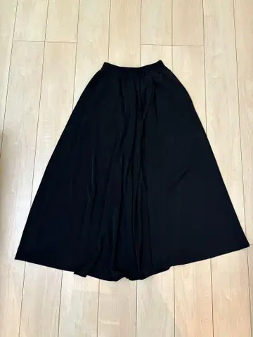 JEANASIS 블랙 플레어 스커트 M 사이즈
