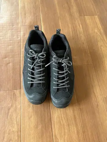 HI-TEC 블랙 아웃도어 신발 (28cm)