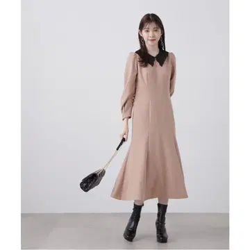 프로포션 바디 드레싱 원피스 베이지 카라 부착