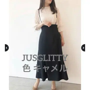 JUSGLITTY 카멜 점퍼 스커트