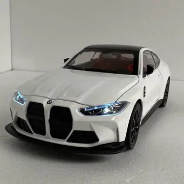 BMW M4 화이트 다이캐스트 미니카 1/24 약 20cm