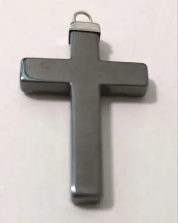 크로스형 금속 펜던트 탑