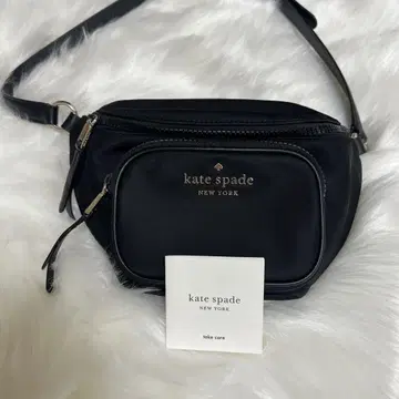 컨디션 최상 kate spade 바디백 블랙