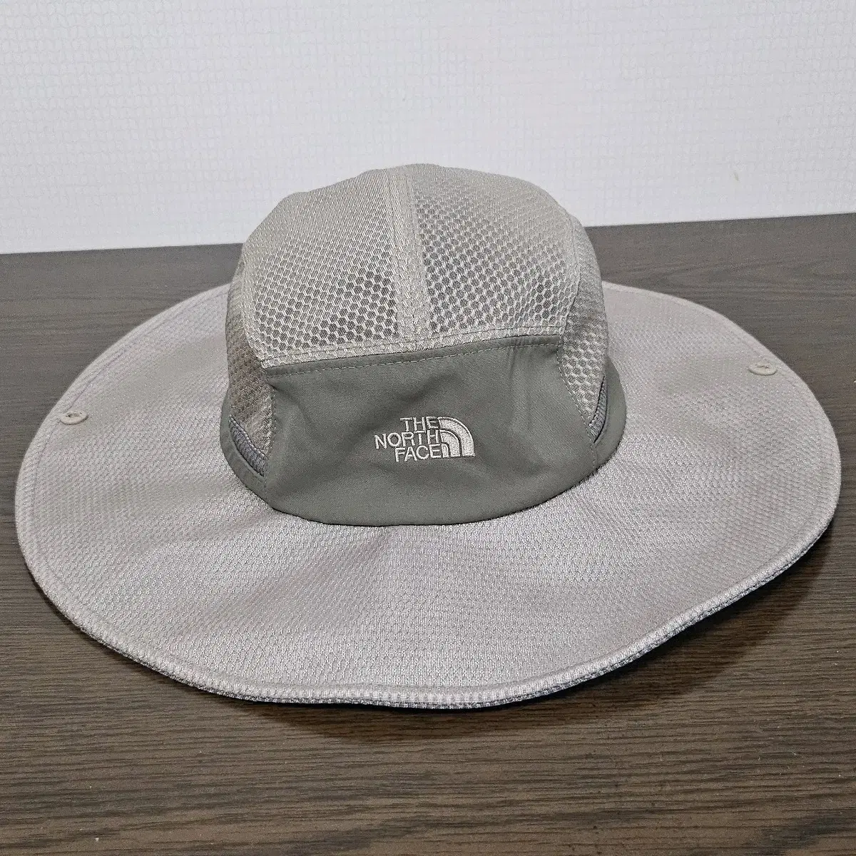 THE NORTH FACE | 노스페이스 The North Face Logo FUTURELIGHT