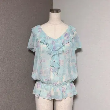 에프데 꽃무늬 프릴 쉬폰 퍼프 블라우스