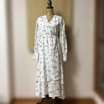 MAISON SPECIAL 레터링 프린트 원피스 화이트