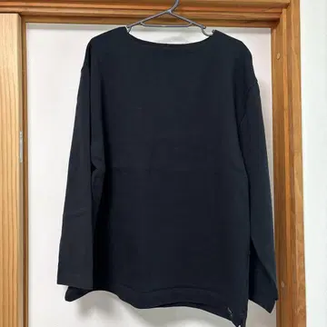 UNITED ARROWS 블랙 긴팔 티셔츠