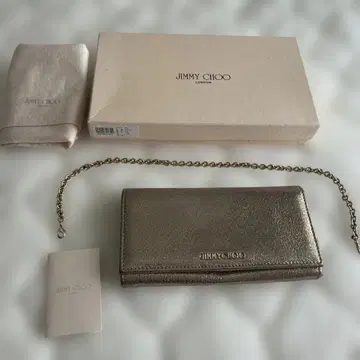 JIMMY CHOO 골드 접이식 지갑