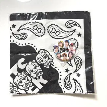 FRUITS ZIPPER 반다나와 캔뱃지 세트