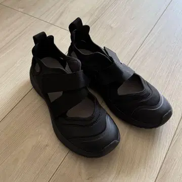 무인양품 스니커즈 샌들