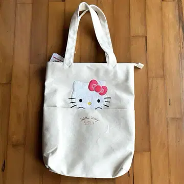 산리오 헬로키티 키티 아이보리 토트백 세로형 KITTY