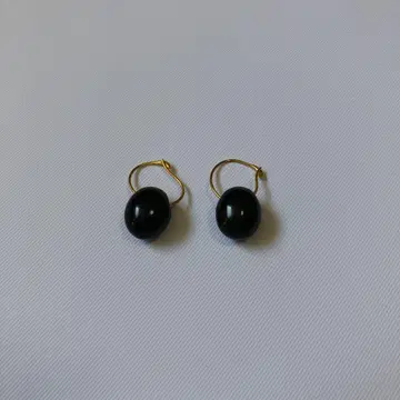 요건 레일 귀걸이 탑