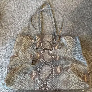 MICHAEL KORS 마이클코어스 가죽 토트백