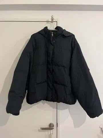 Ungrid 블랙 다운 자켓