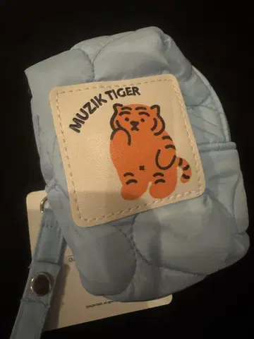 MUZIK TIGER 파우치