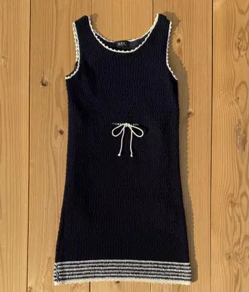 새상품 A.P.C. 코튼 니트 슬리브리스 원피스 아페쎄