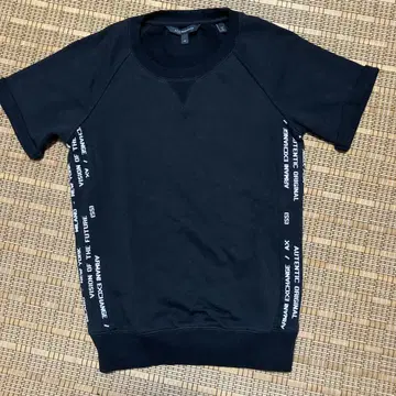 Armani Exchange 블랙 숏 슬리브 트레이닝복