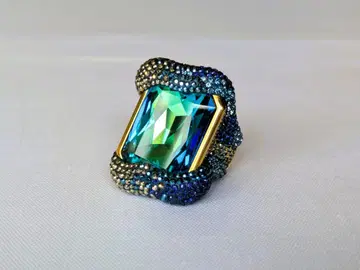 [ SWAROVSKI ] 블루 골드 칵테일 반지