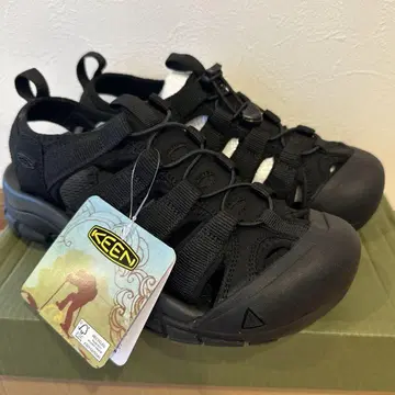 KEEN 24cm 블랙 NEWPORT H2